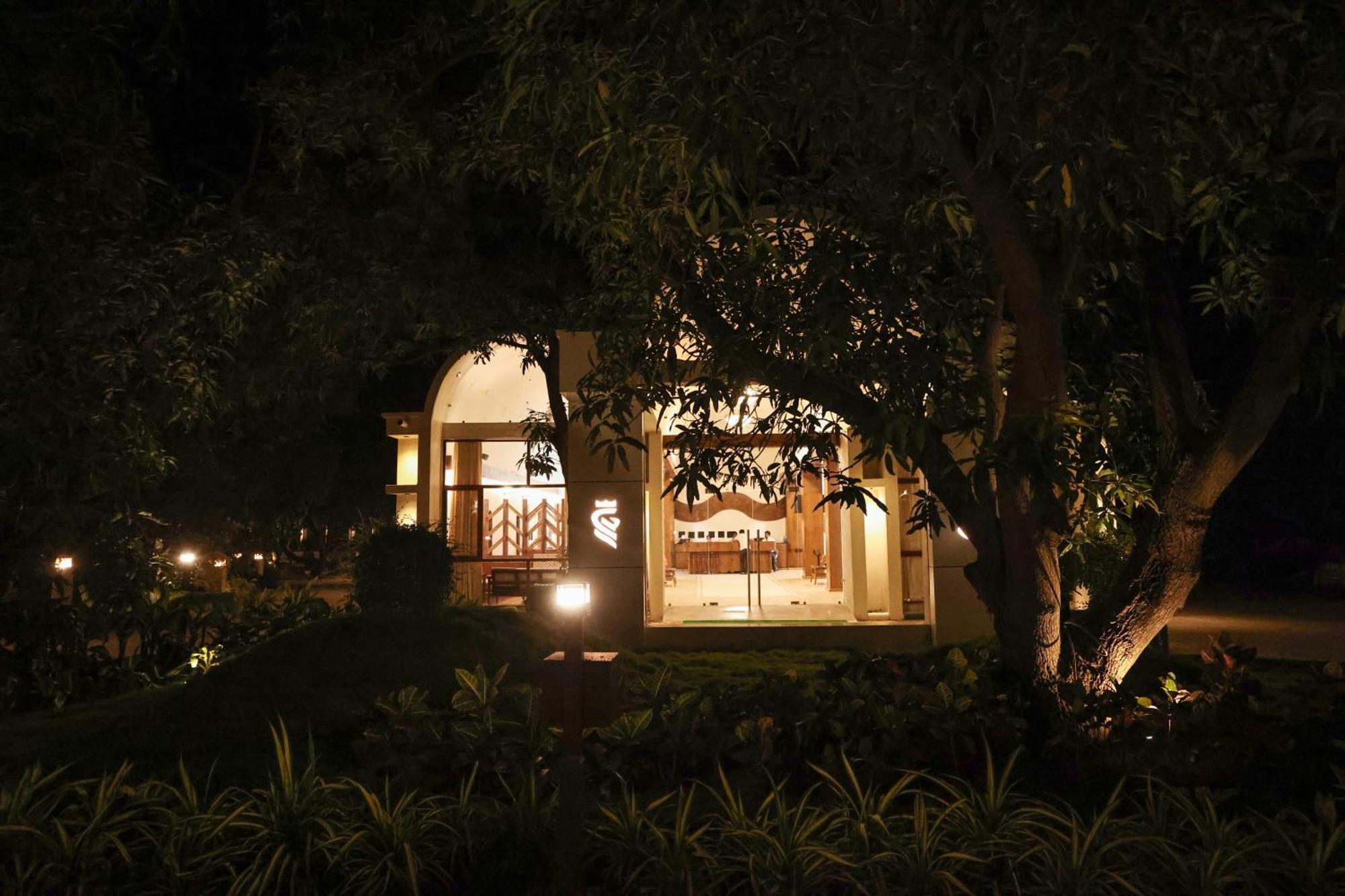 Le Casa Lion Resort A Premium Resort In Sasan Gir Bagian luar foto