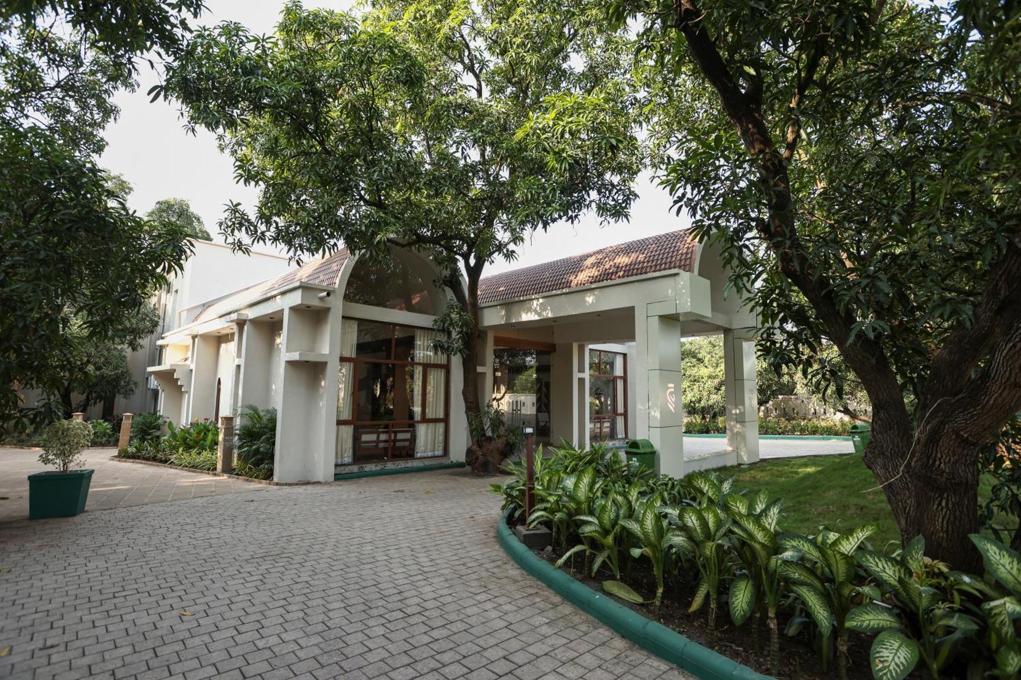 Le Casa Lion Resort A Premium Resort In Sasan Gir Bagian luar foto
